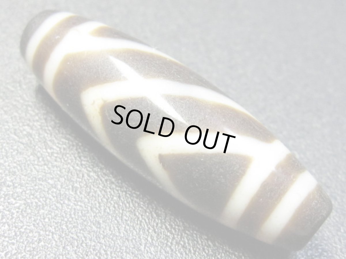 画像2: 黒地至純・山形天珠 39mm (2)