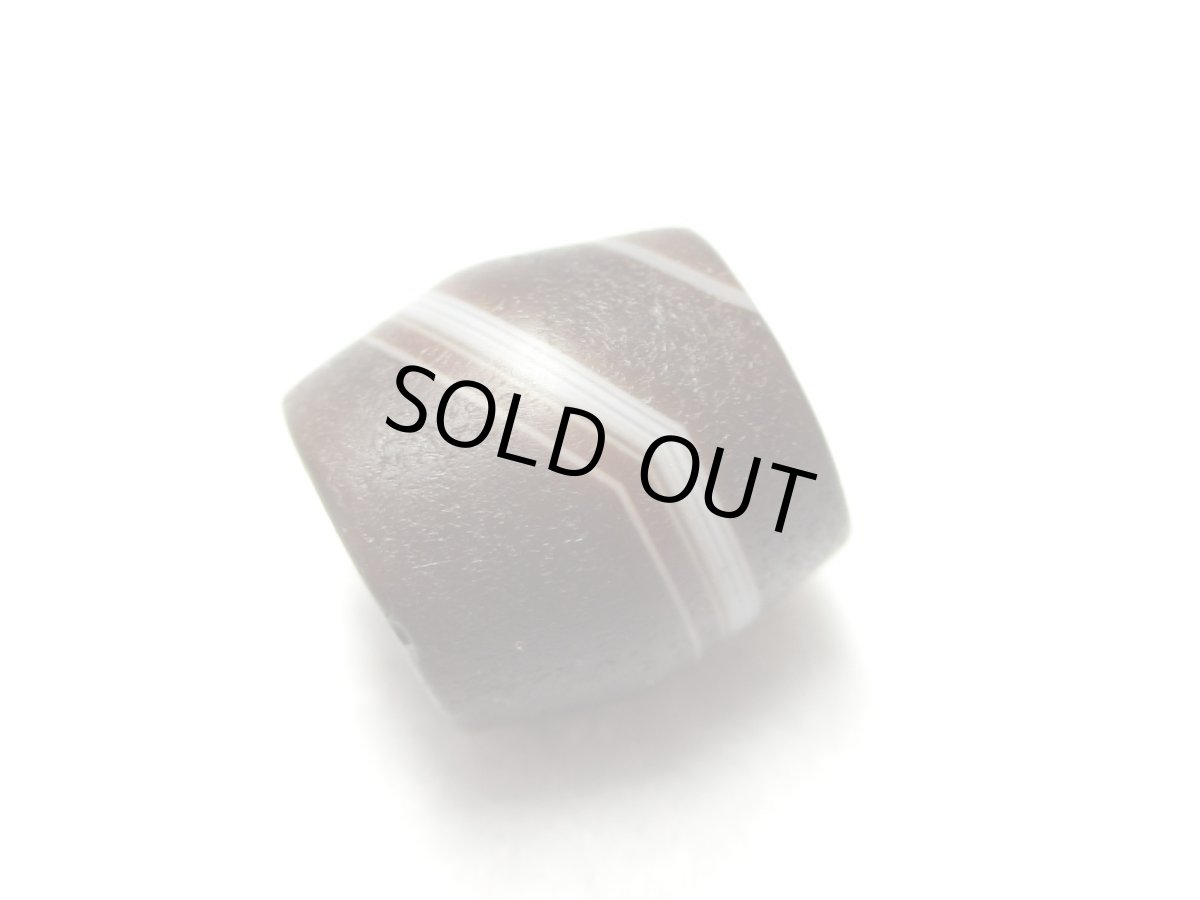 画像2: 天然線天珠 10mm (2)