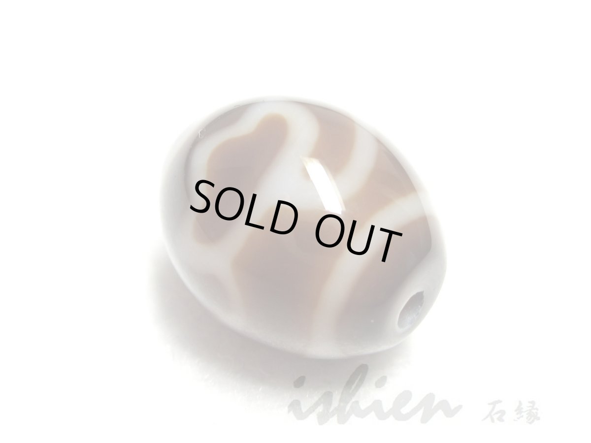 画像2: 黒地至純・水蓮花天珠 15mm (2)