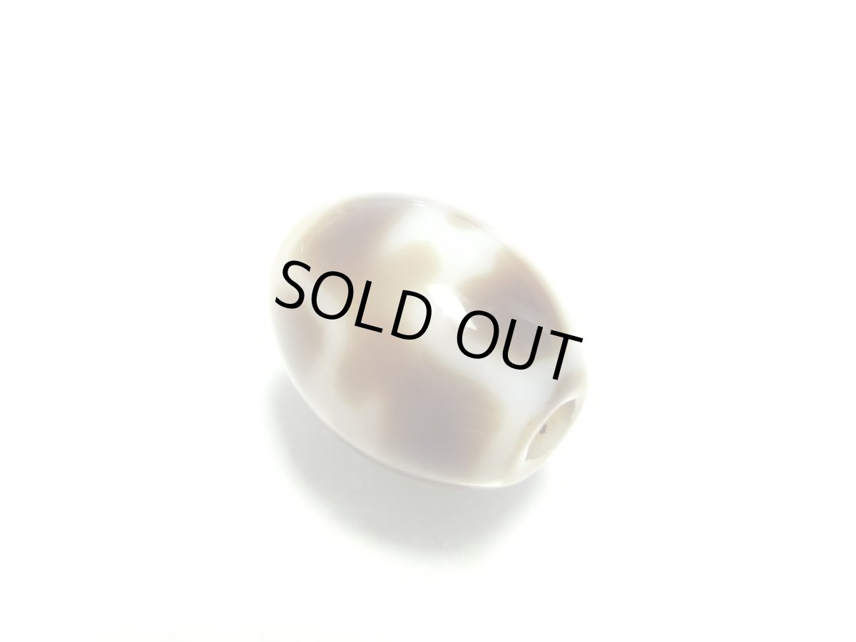 画像4: 黒地至純・宝瓶天珠 10mm (4)