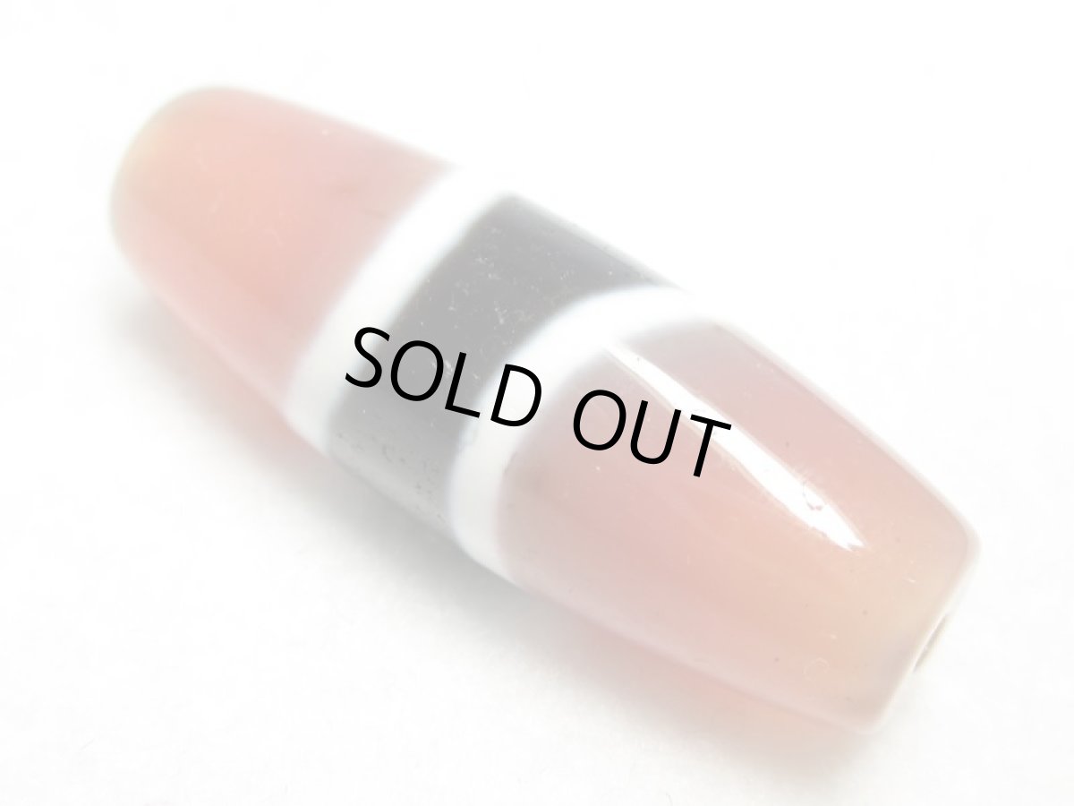 画像2: 黒・紅朱砂・三色線天珠 34mm (2)