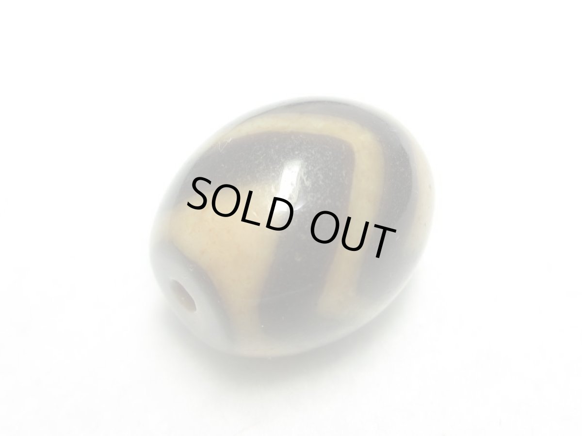 画像3: 至純風化紋・双虎牙天珠 18mm (3)