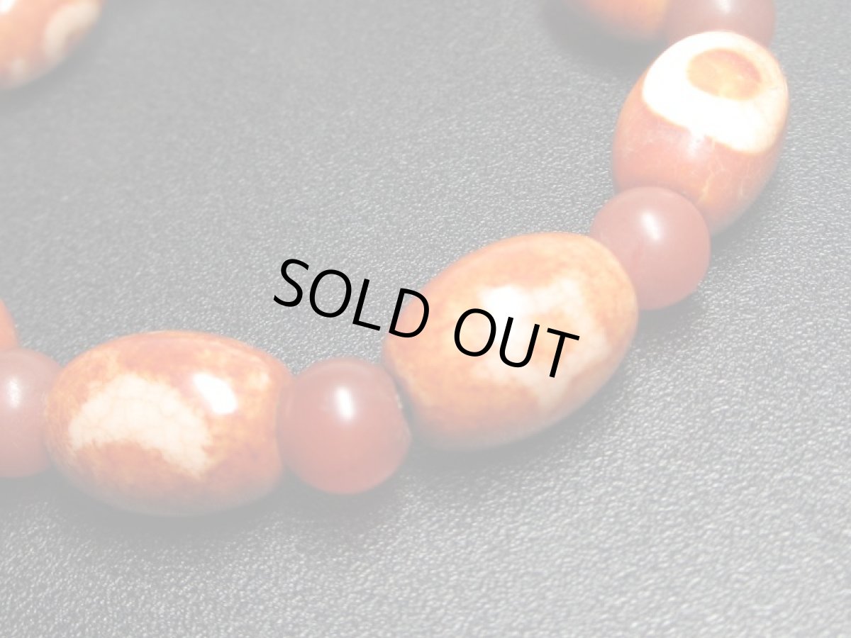 画像4: 一眼万字(卍)天珠・宝瓶天珠・日月星天珠・財神天珠・金銭鉤天珠・赤瑪瑙ブレスレット (4)