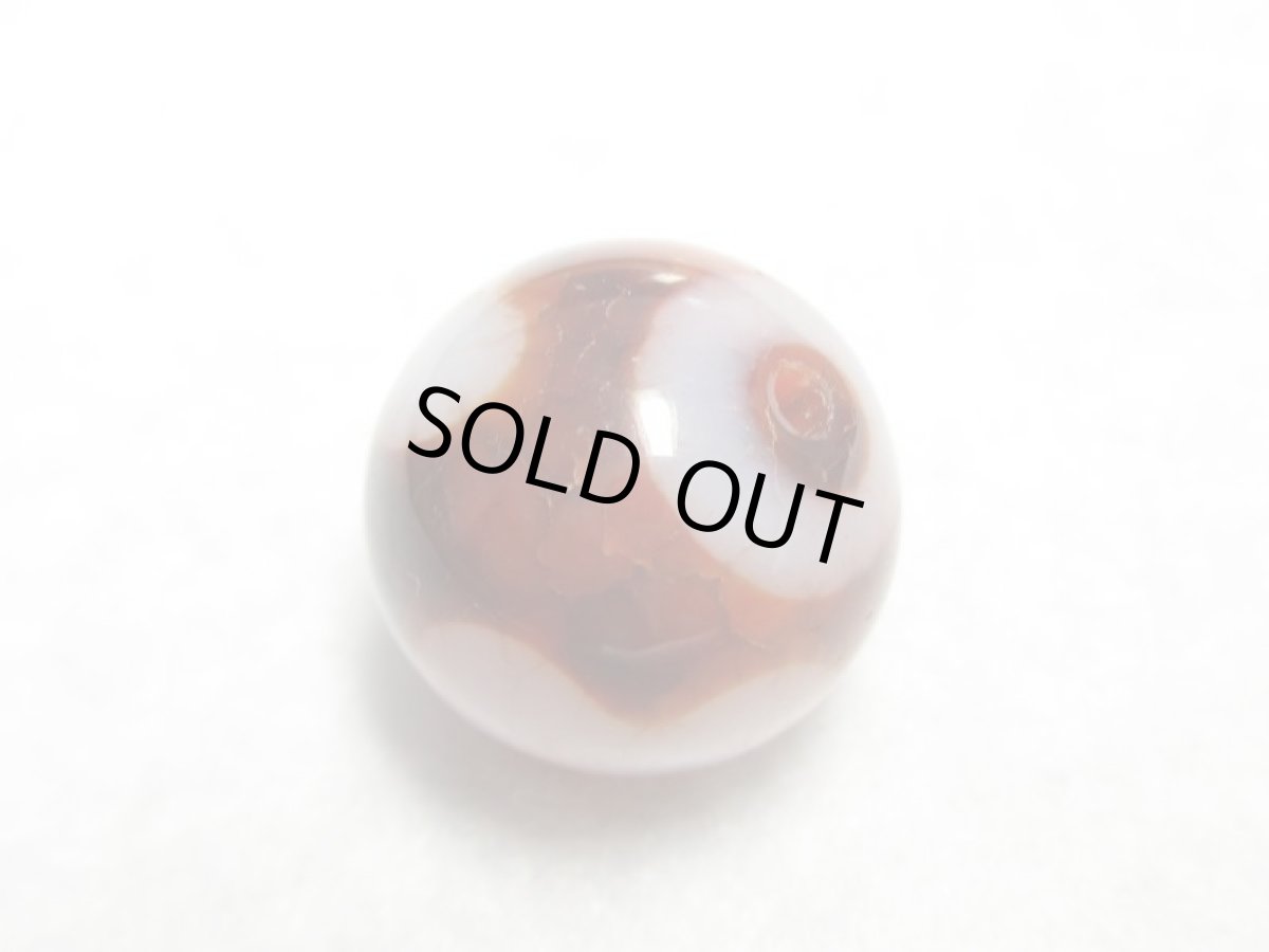 画像5: 紅鱗紋丸型・如意樹（緑度母）天珠 14mm  (5)