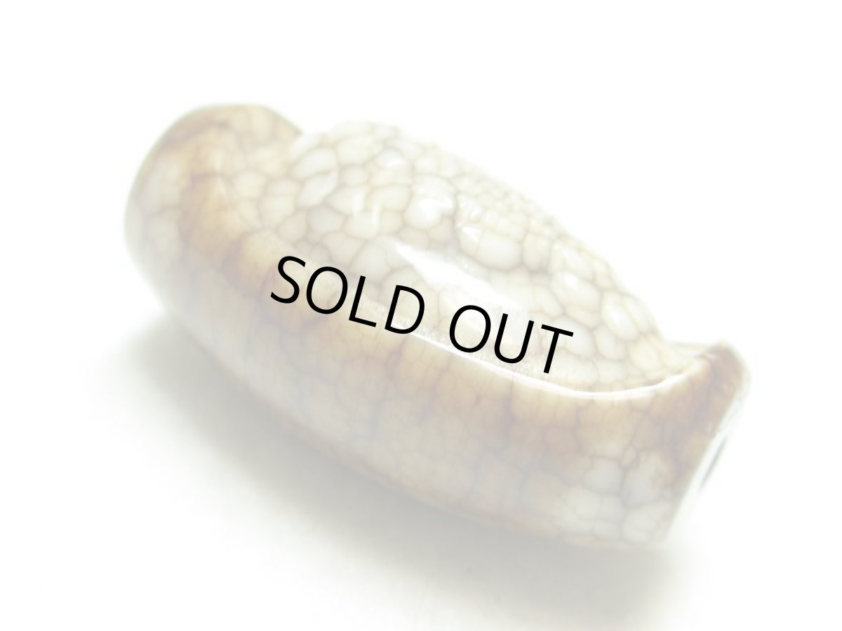 画像3: 火供天珠・カエル彫刻天珠 金銭鉤天珠 30mm (3)