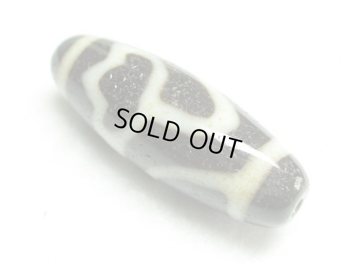 画像2: 至純風化紋・水蓮花天珠 30mm (2)