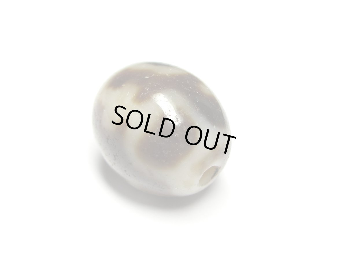 画像4: 黒地至純・宝瓶天珠 15mm (4)