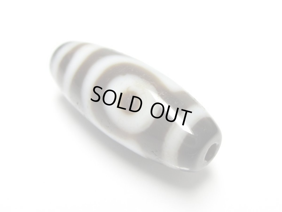 画像2: 黒地至純・二眼天珠 25mm (2)