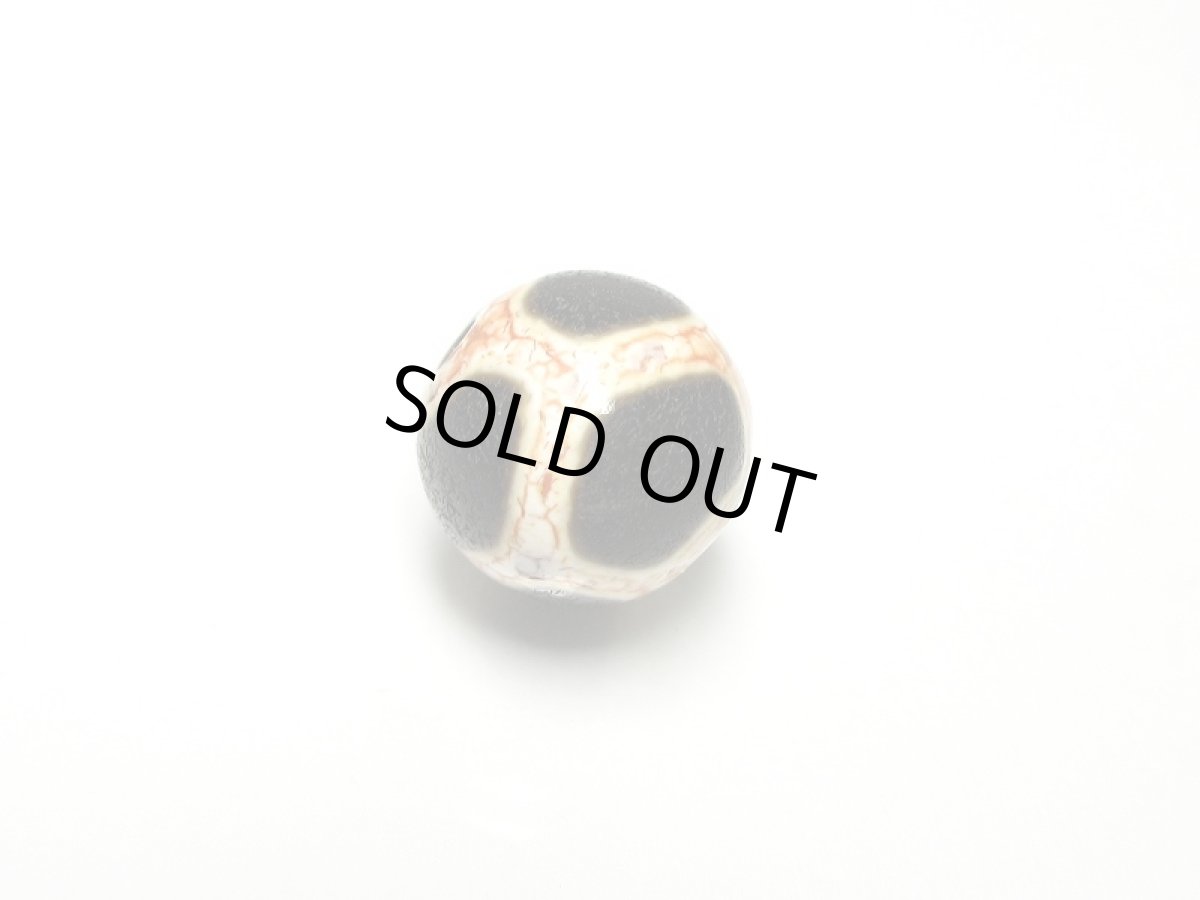 画像2: 老鉱天珠・亀甲長壽天珠 10mm (2)