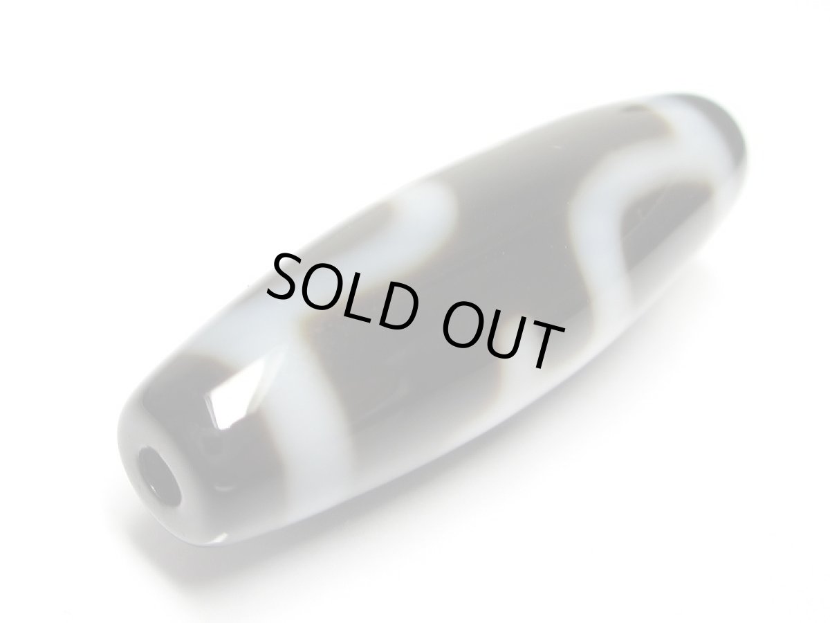 画像3: 黒地至純・宝瓶天珠 38mm (3)