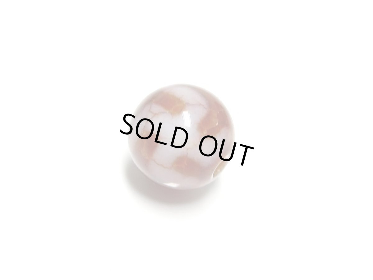 画像2: 紅鱗紋丸型天珠・観音卍天珠 10mm (2)