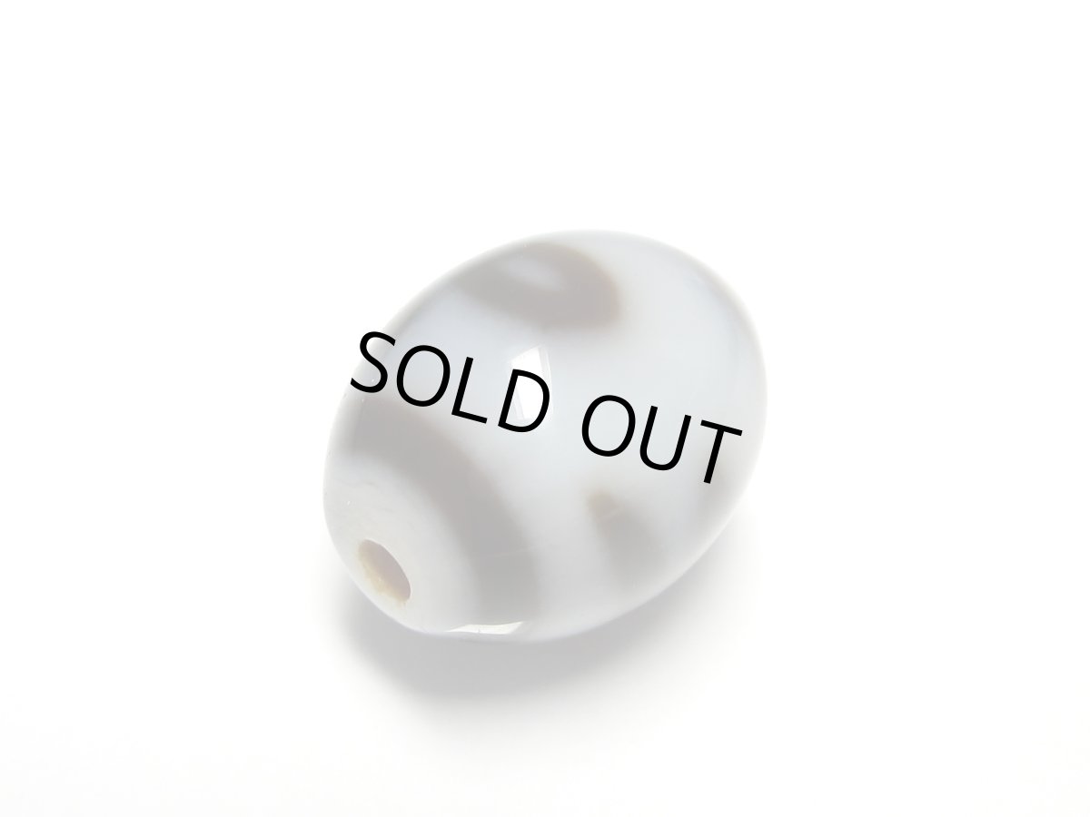 画像3: 白地至純・閃電五眼天珠　15mm (3)