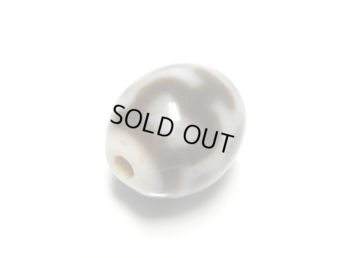 画像3: 白地至純・宝瓶天珠 14mm　 (3)