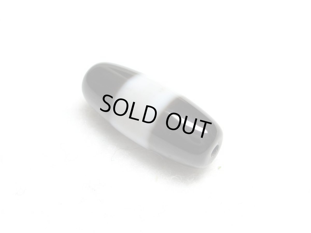 画像2: 黒地至純・線天珠 19mm (2)