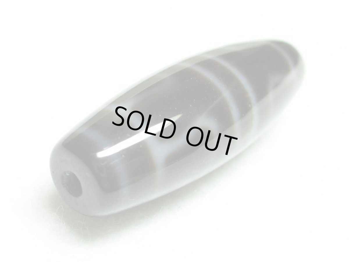 画像3: 黒地至純・蓮師法帽天珠  38mm (3)