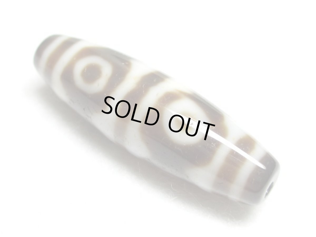 画像2: 至純風化紋・四線虎牙六眼天珠 38mm (2)