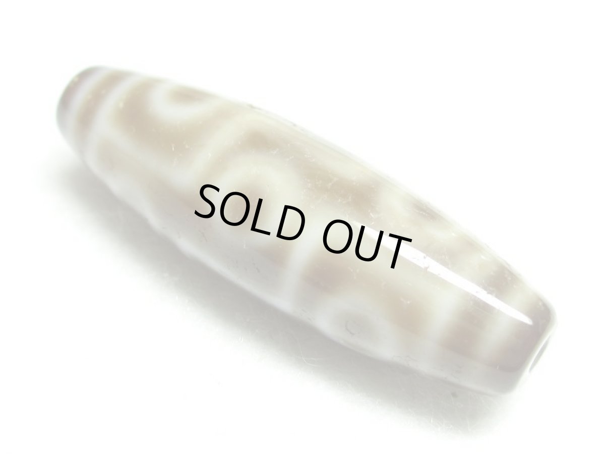 画像2: 至純風化紋・九眼天珠 38mm (2)