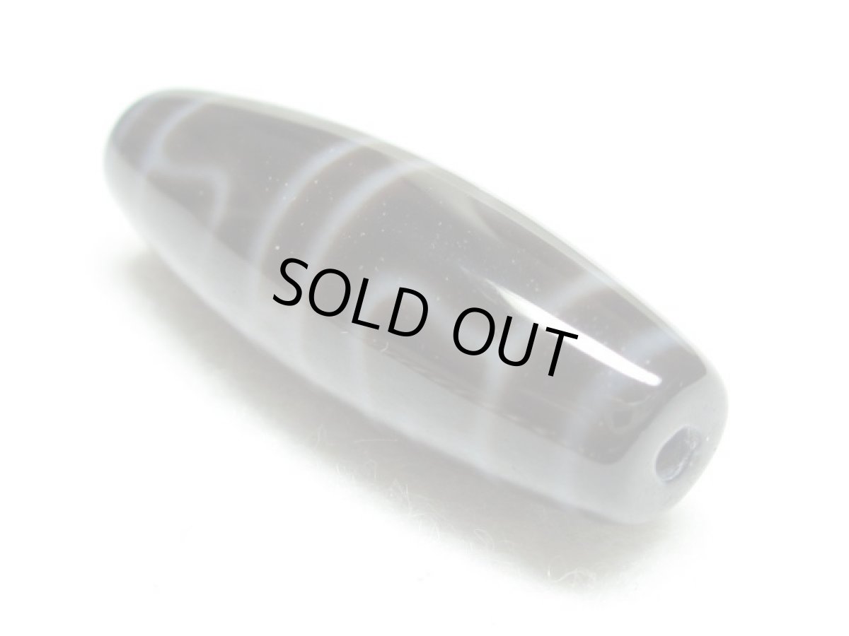 画像4: 黒地至純・蓮師法帽天珠  38mm (4)