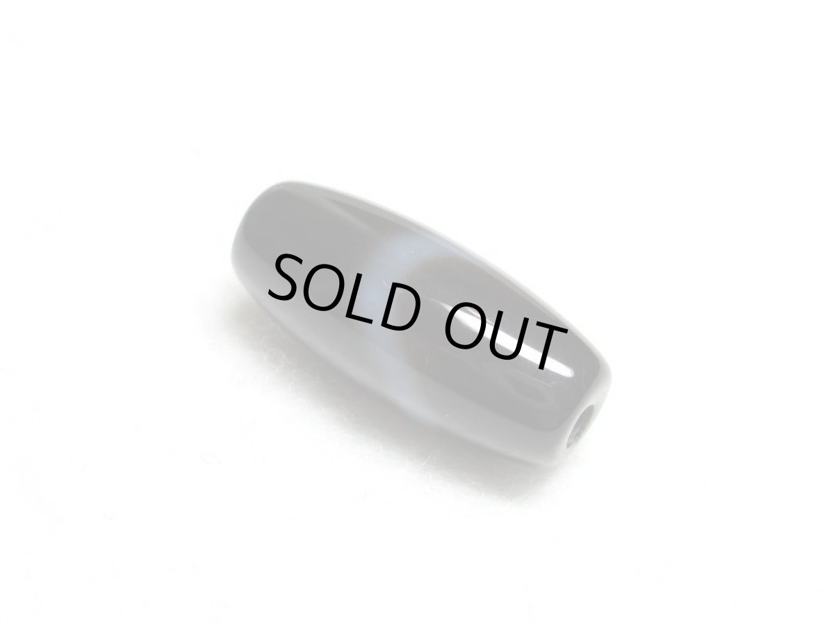 画像2: 黒地至純・白蛇天珠 20mm (2)