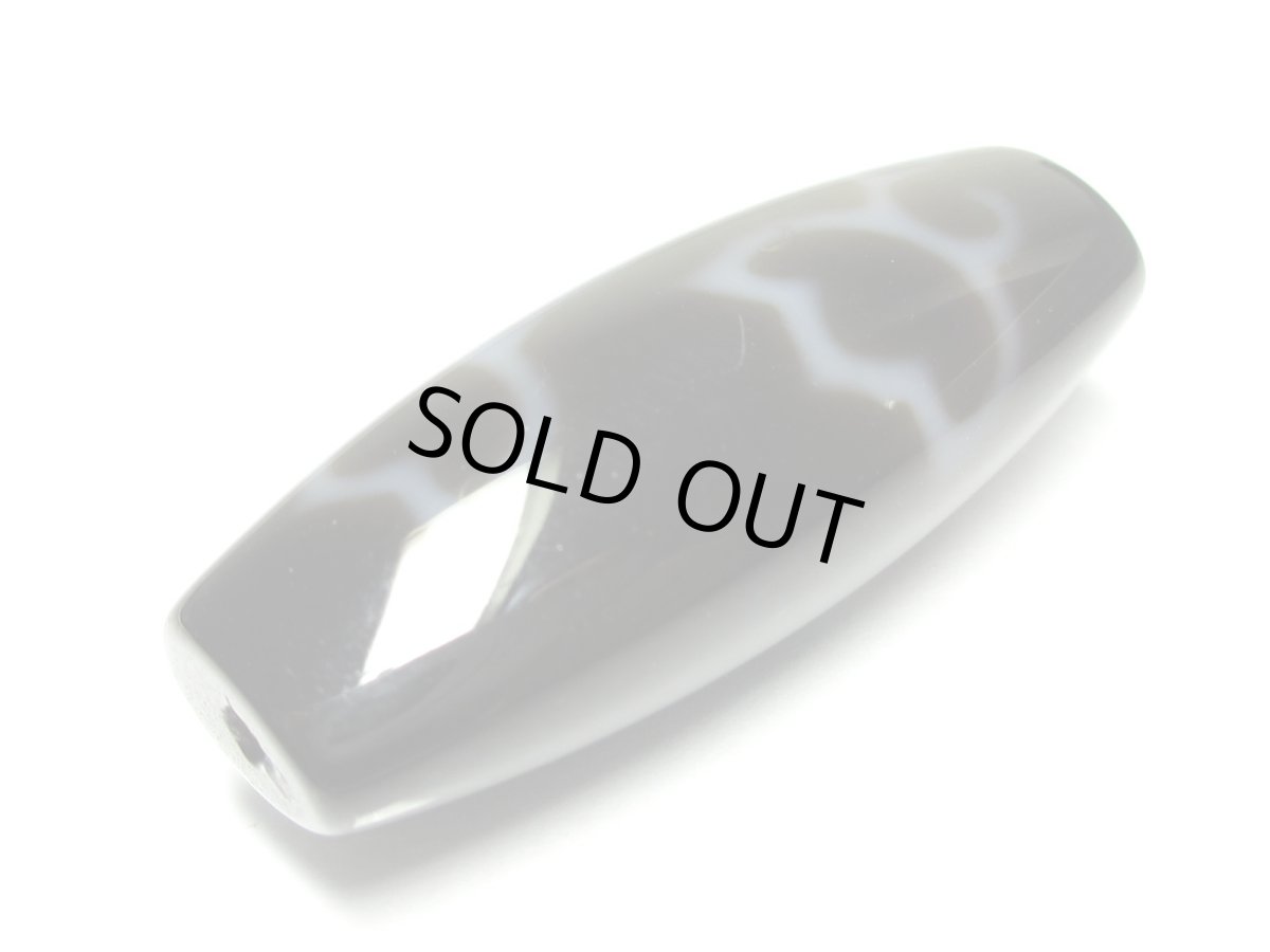 画像3: 黒地至純・観音水蓮花天珠 38mm  (3)