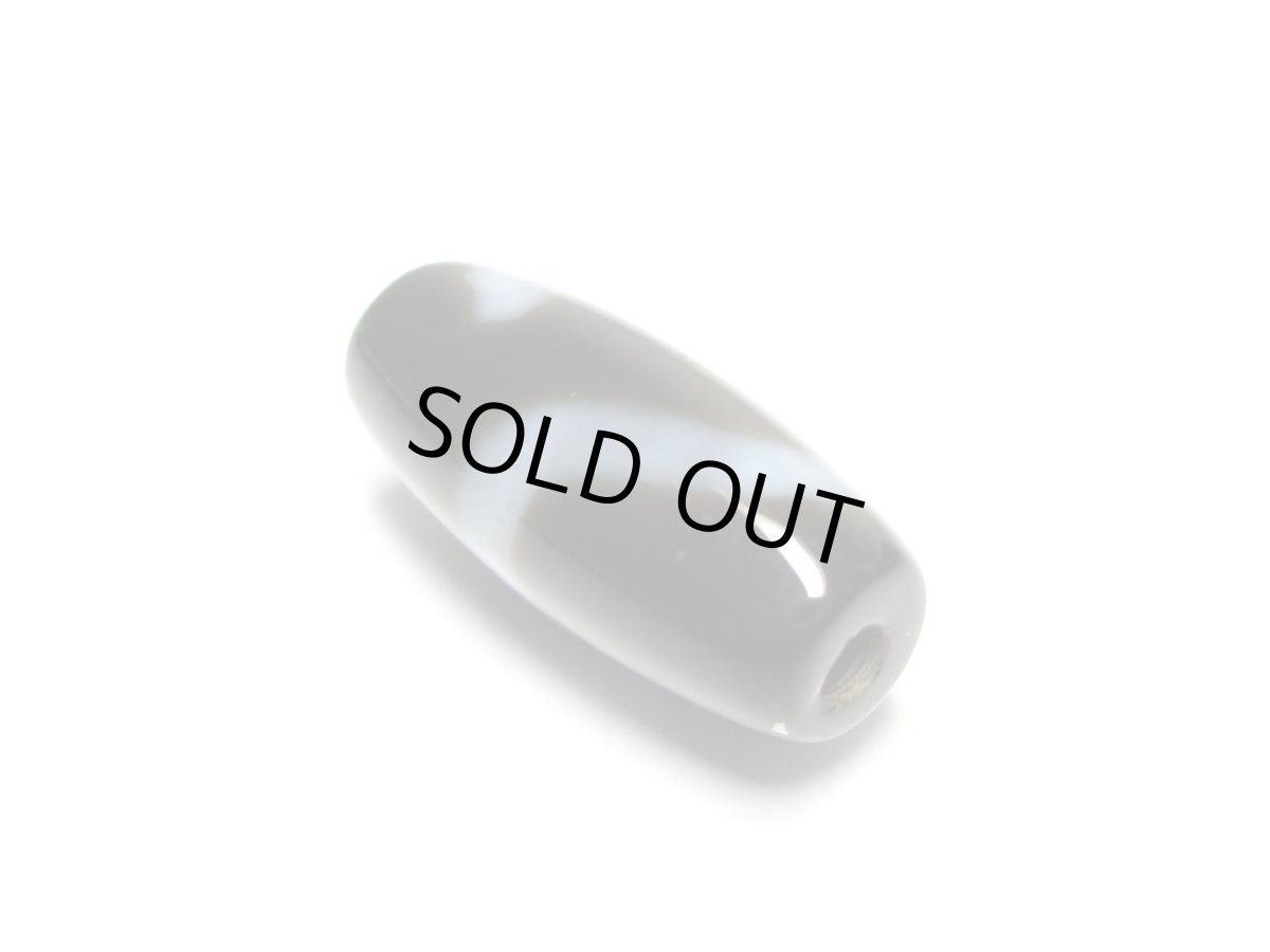 画像4: 黒地至純・白蛇天珠 20mm (4)