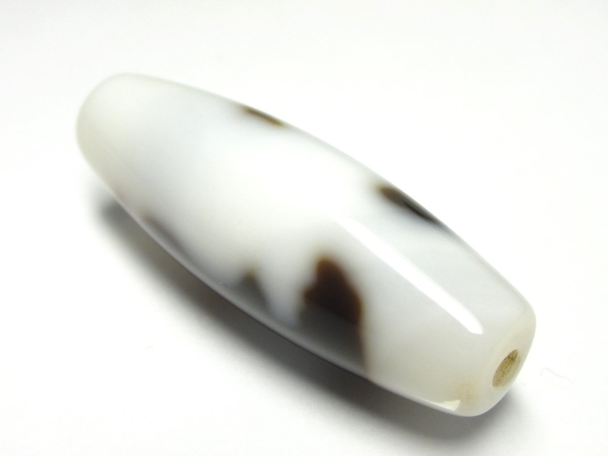 画像4: 白地至純・ 観音天珠 36mm  (4)