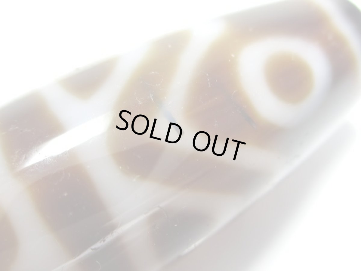 画像4: 黒朱砂・金剛虎牙六眼天珠 40mm (4)