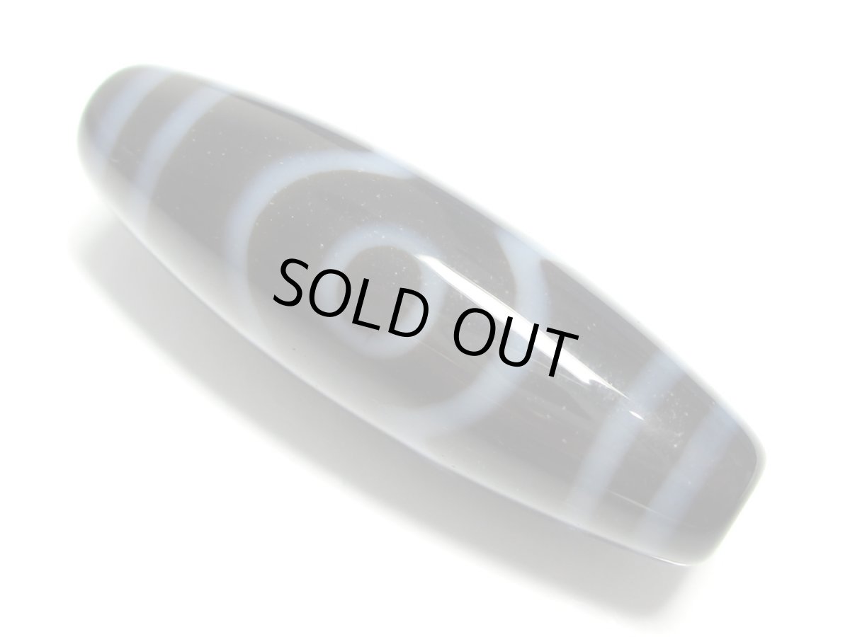 画像2: 透明感・蓮花三眼天珠 38mm (2)