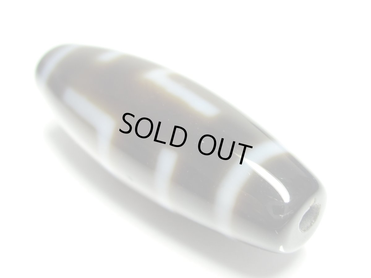 画像4: 透明感・万字（卍）天珠 38mm (4)