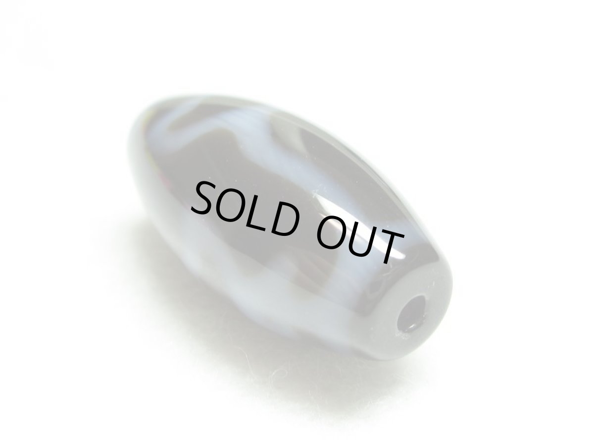 画像4: 黒地至純・水蓮花天珠 25mm (4)