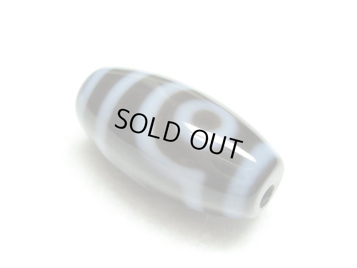 画像2: 黒地至純・二眼天珠 24mm (2)