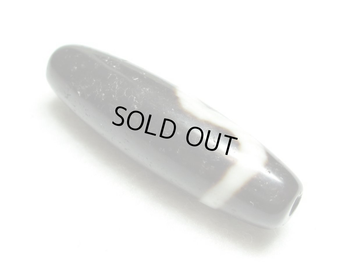 画像2: 風化龍鱗・白蛇天珠 42mm  (2)