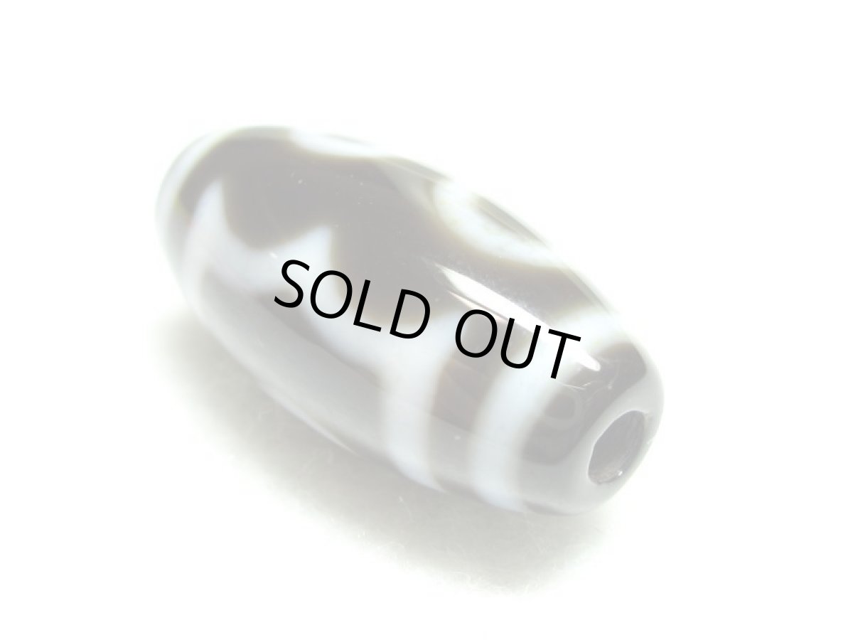 画像4: 黒地至純・三眼天珠 25mm (4)