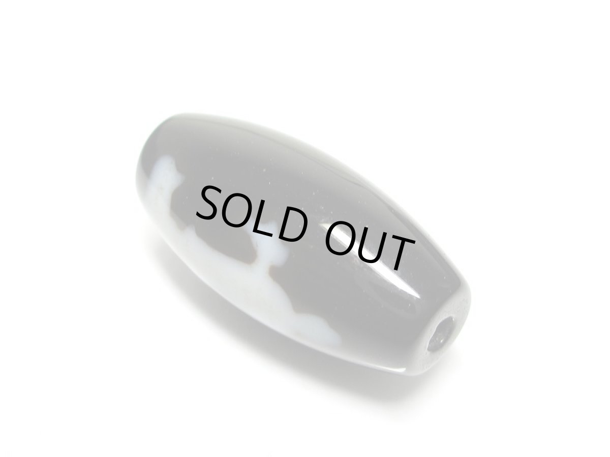 画像2: 黒地至純・観音天珠 25mm (2)