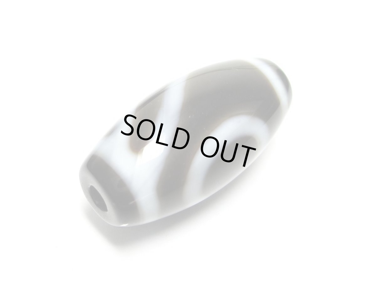 画像3: 黒地至純・一眼山形天珠 25mm (3)