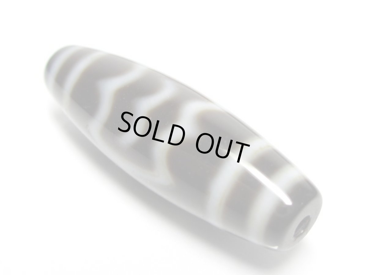 画像2: 黒地至純・大鵬鳥天珠  38mm (2)