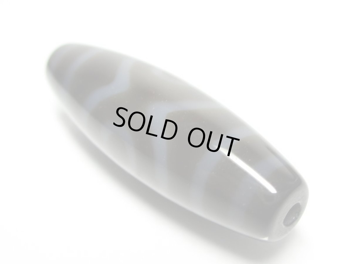 画像4: 黒地至純・蓮花三眼天珠 38mm (4)