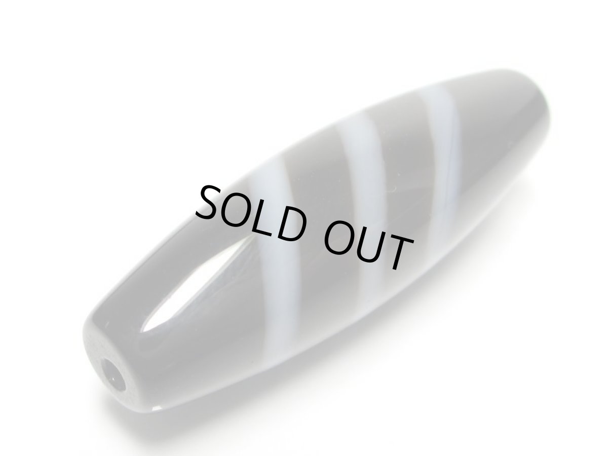 画像3: 黒地至純・線天珠  38mm  (3)