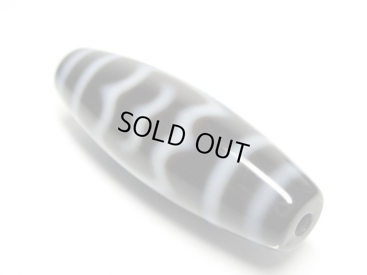 画像2: 黒地至純・大鵬鳥天珠  38mm (2)