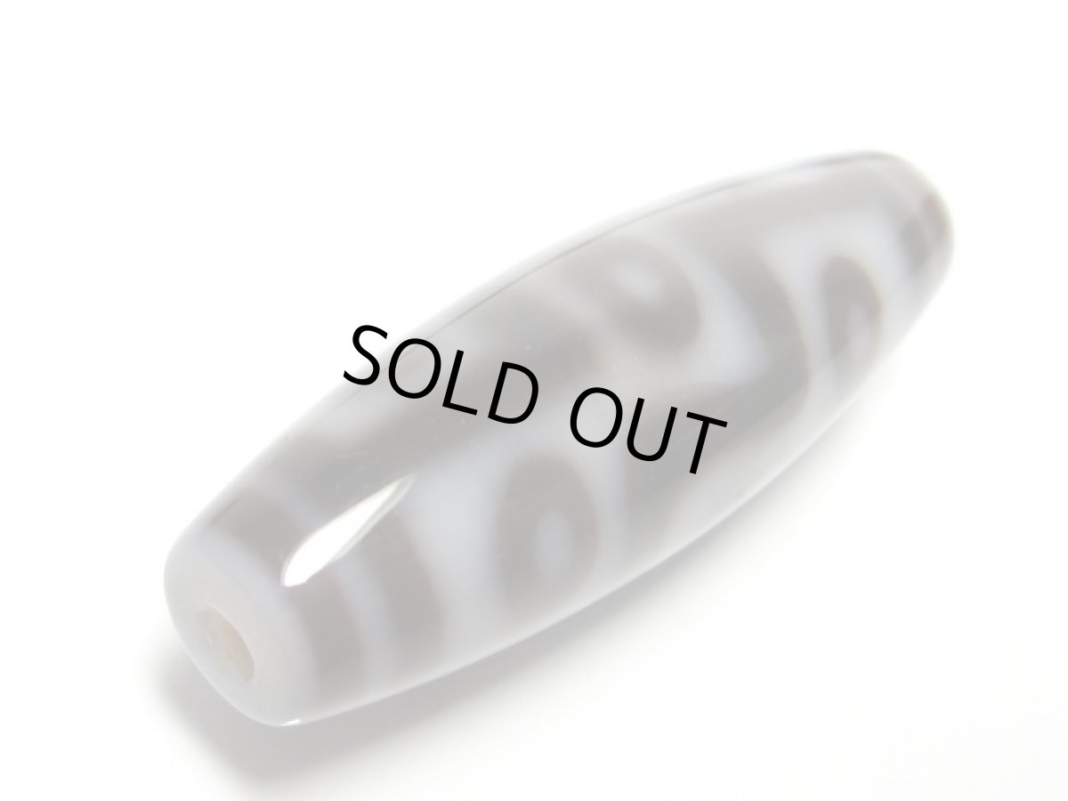 画像3: 白地至純・九眼天珠 40mm (3)