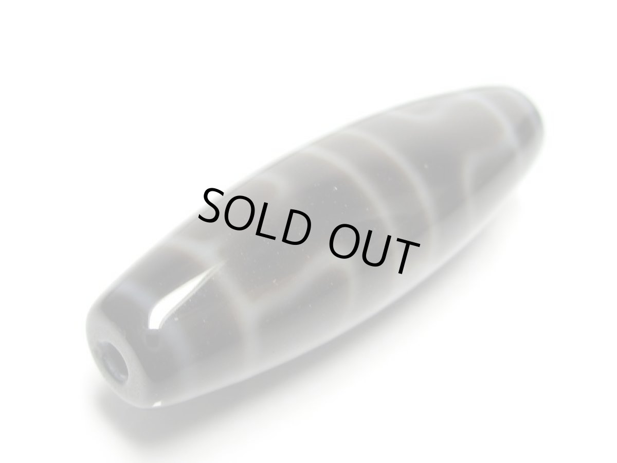 画像3: 黒地至純・蓮師法帽天珠 38mm  (3)