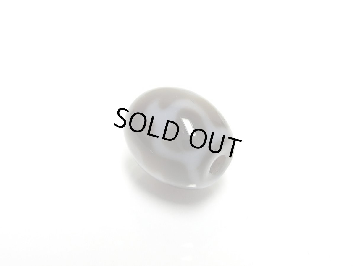 画像4: 黒地至純・宝瓶天珠 10mm (4)