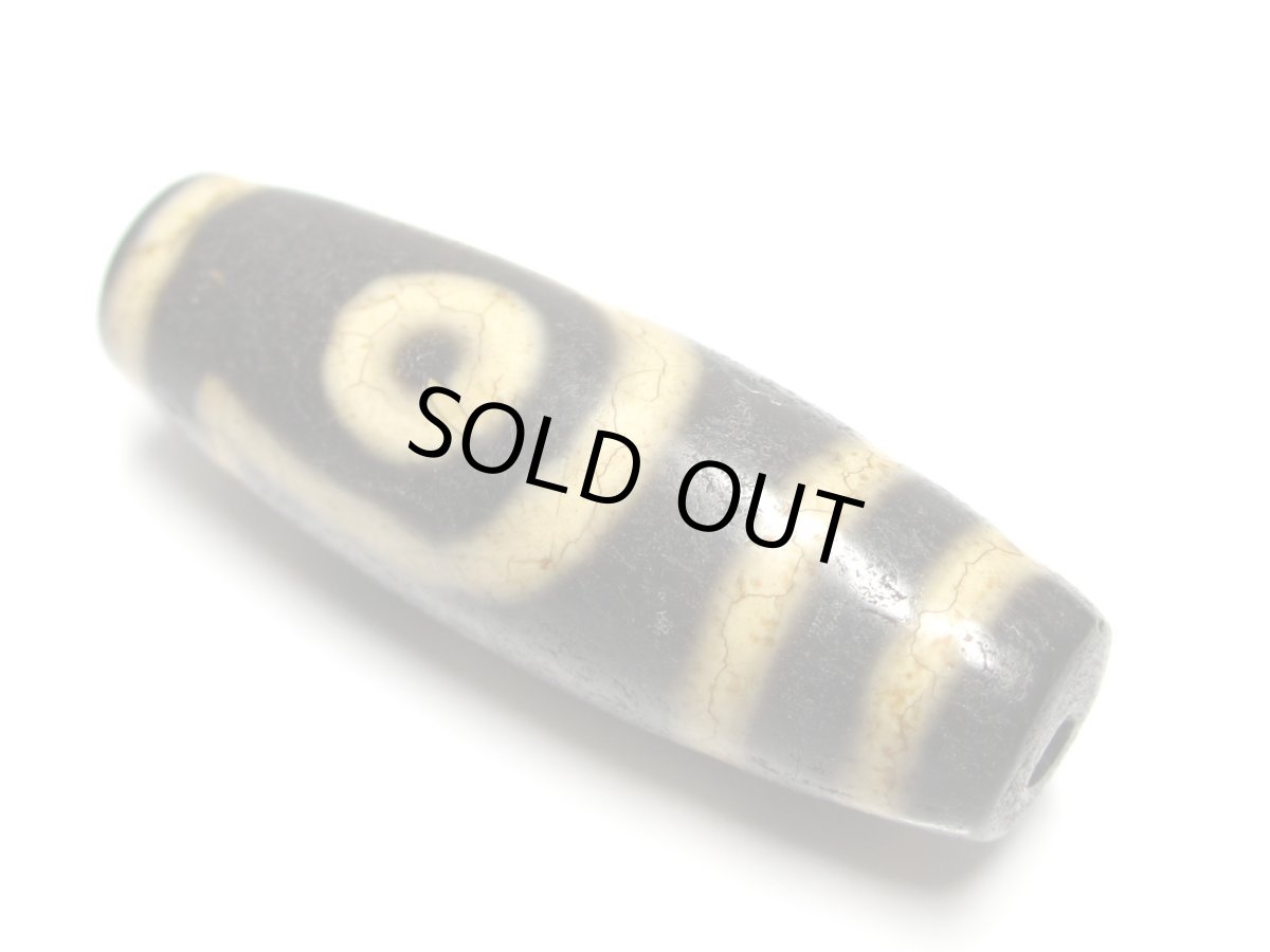 画像2: 風化龍紋・二眼天珠 39mm (2)