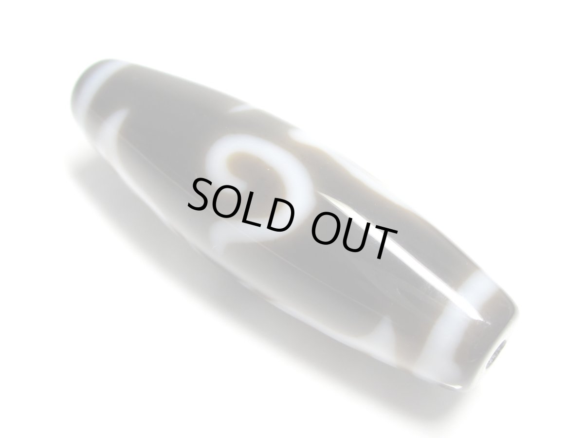 画像2: 黒地至純・龍眼梵字天珠・不動明王菩薩 38mm (2)