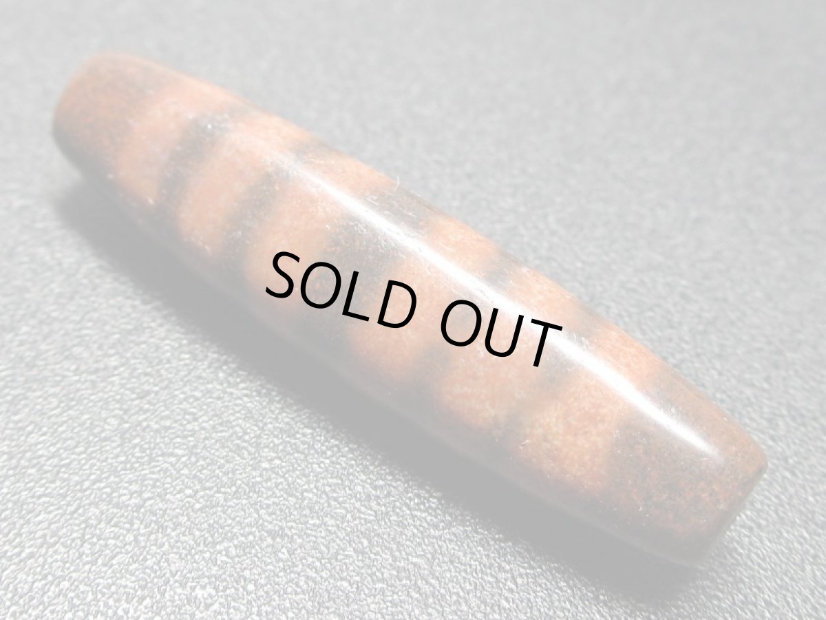 画像2: 紅朱砂・線天珠 48mm (2)