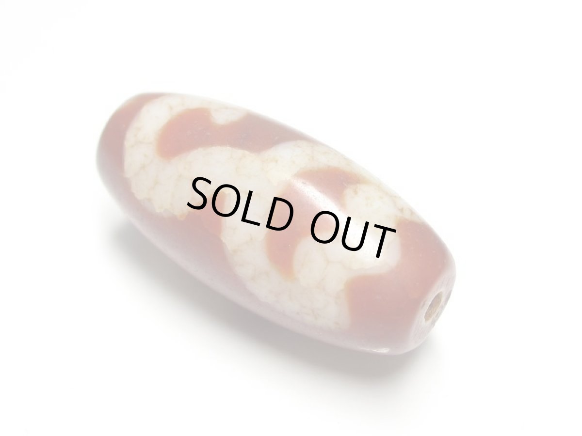 画像2: 老鉱朱砂紅・水蓮花天珠 31mm (2)