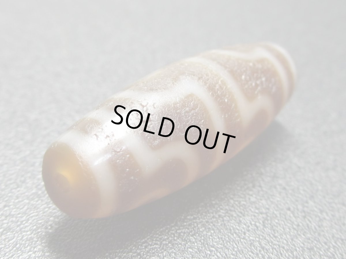 画像5: 骨董風・四眼天珠 37mm (5)