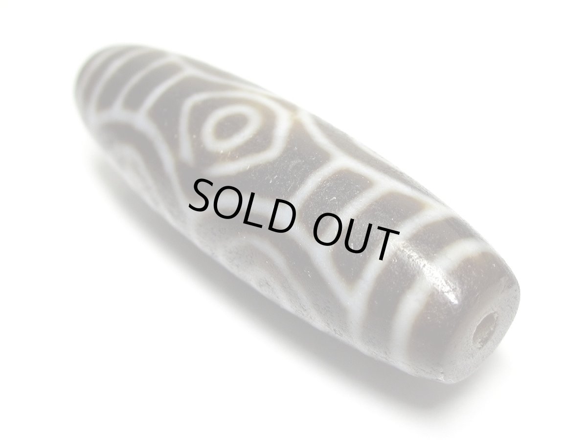 画像4: 風化龍鱗・龍眼天珠 48mm (4)