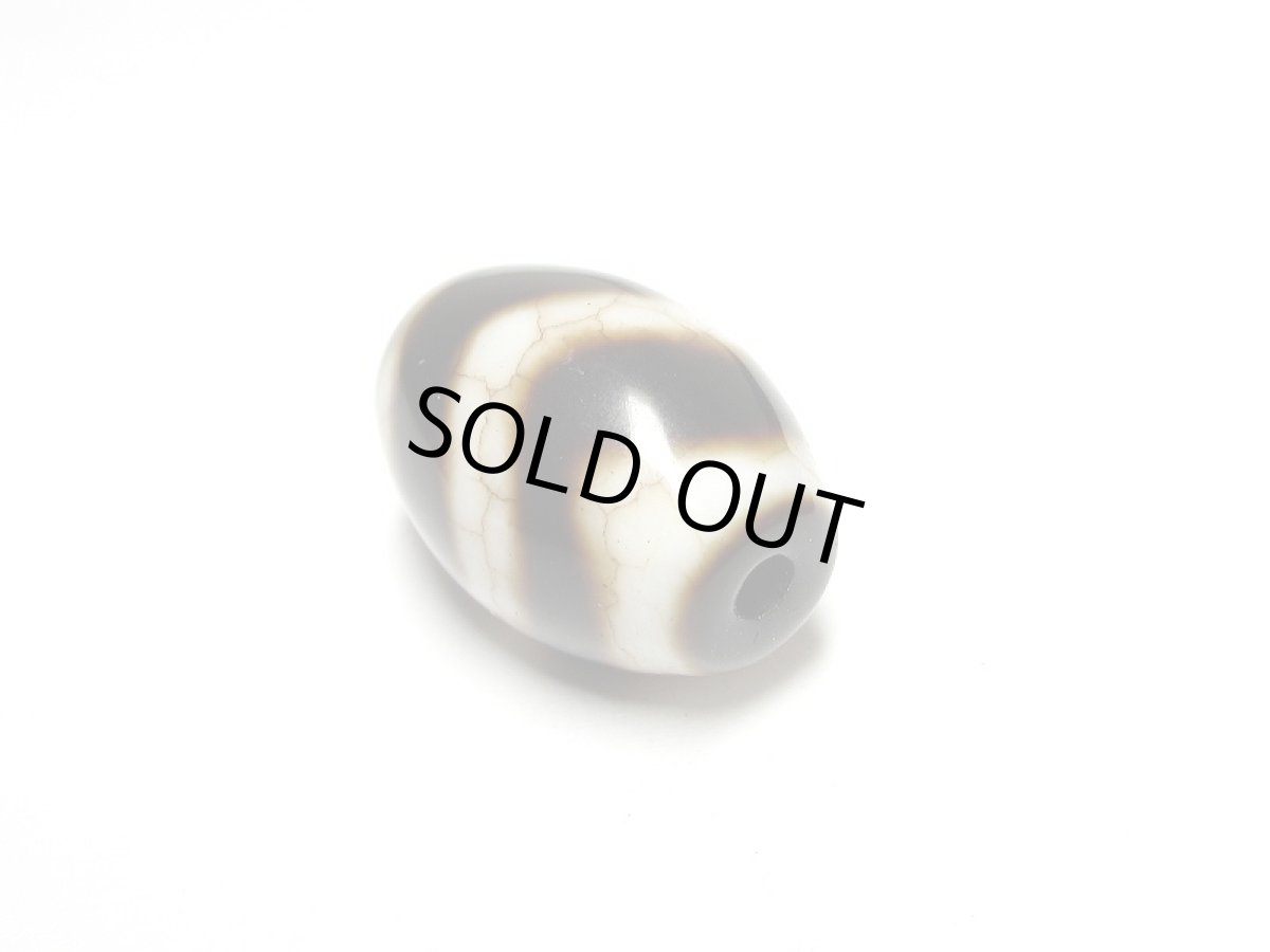 画像2: 火供天珠・双虎牙天珠 18mm (2)