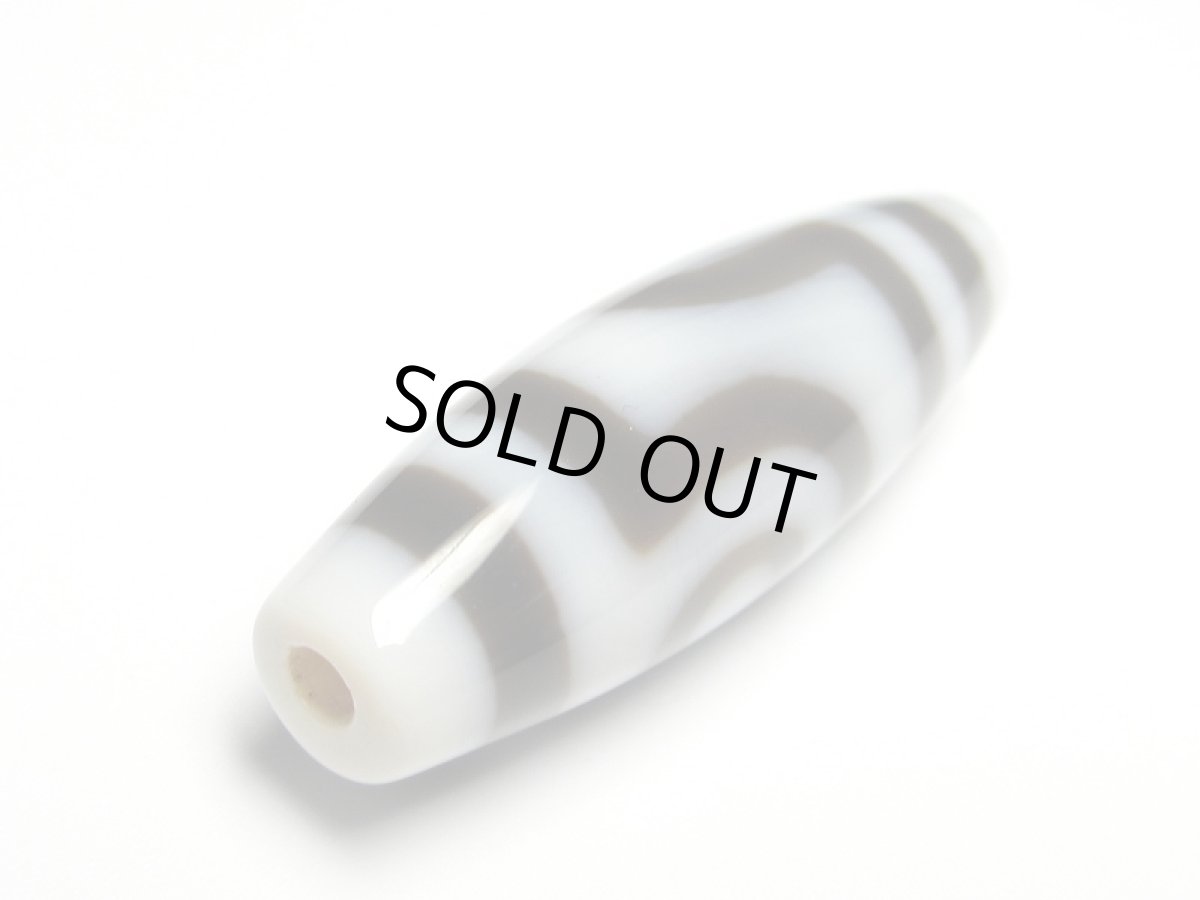 画像5: 白地至純・ 二眼天珠 38mm【160427】 (5)